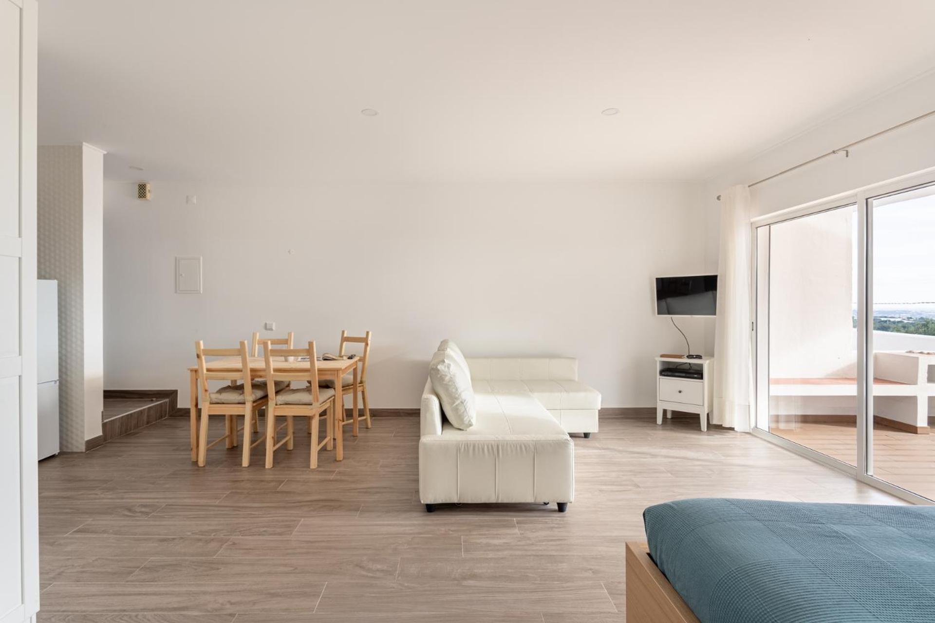 Estudio 24 Em Santa Barbara De Nexe - Faro Colmeal  ภายนอก รูปภาพ